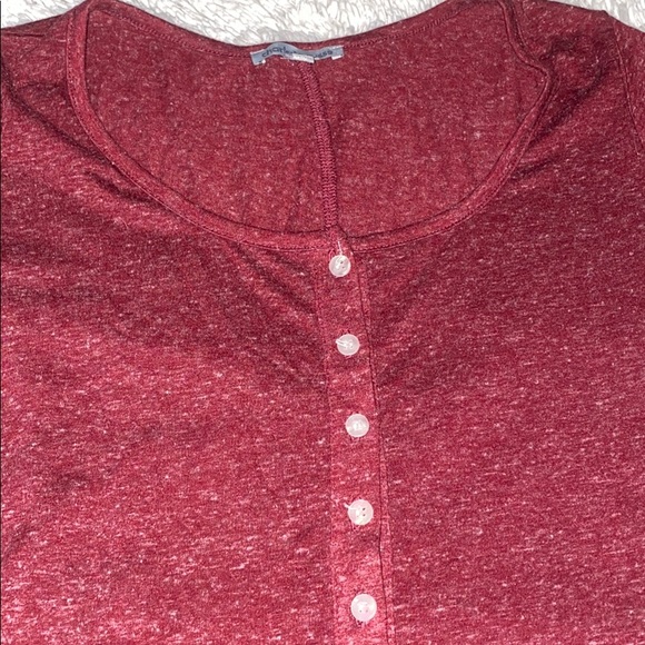 High low burgundy Henley top button up medium - Picture 2 of 3